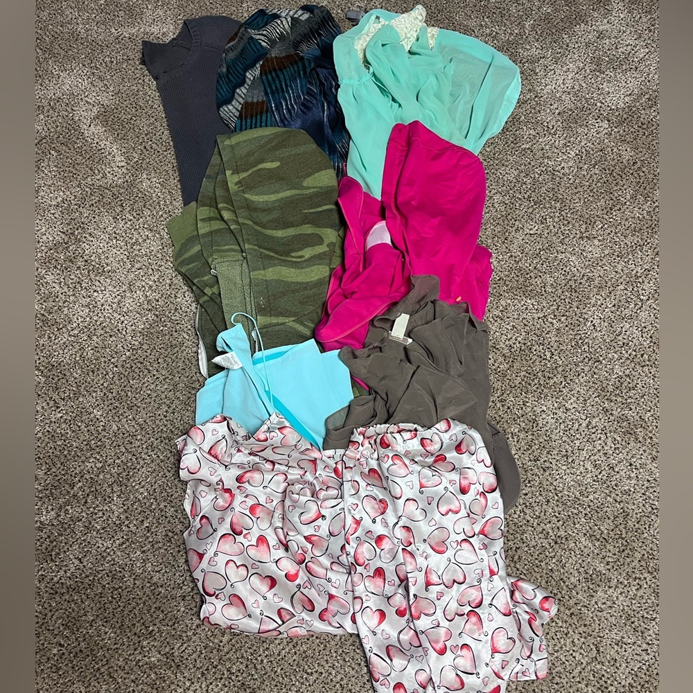 Women Clothes Bundle Size Small - 9 Items